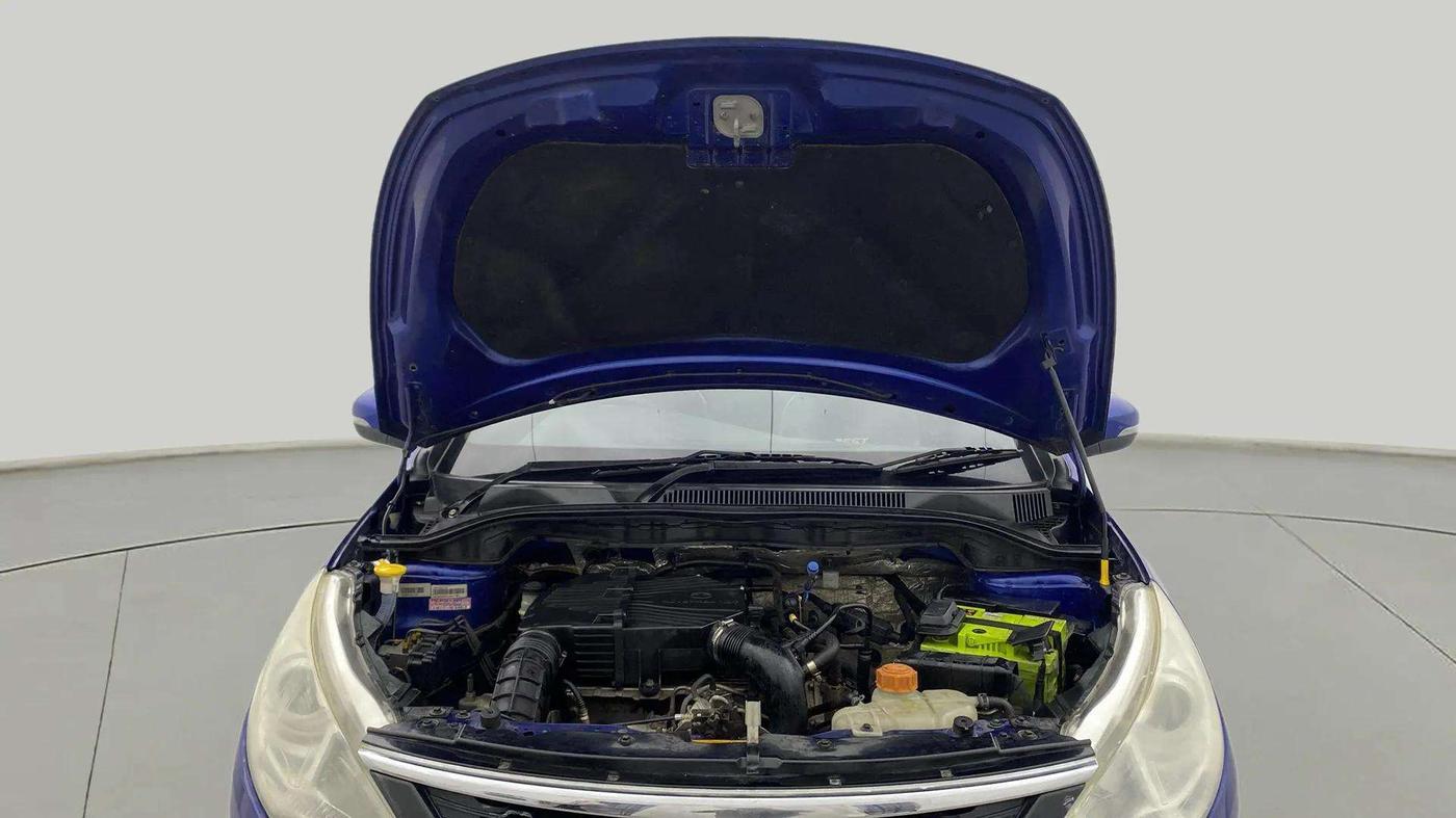 2016 Tata Zest XMS PETROL, Petrol, Manual, 51,386 km, Open Bonet