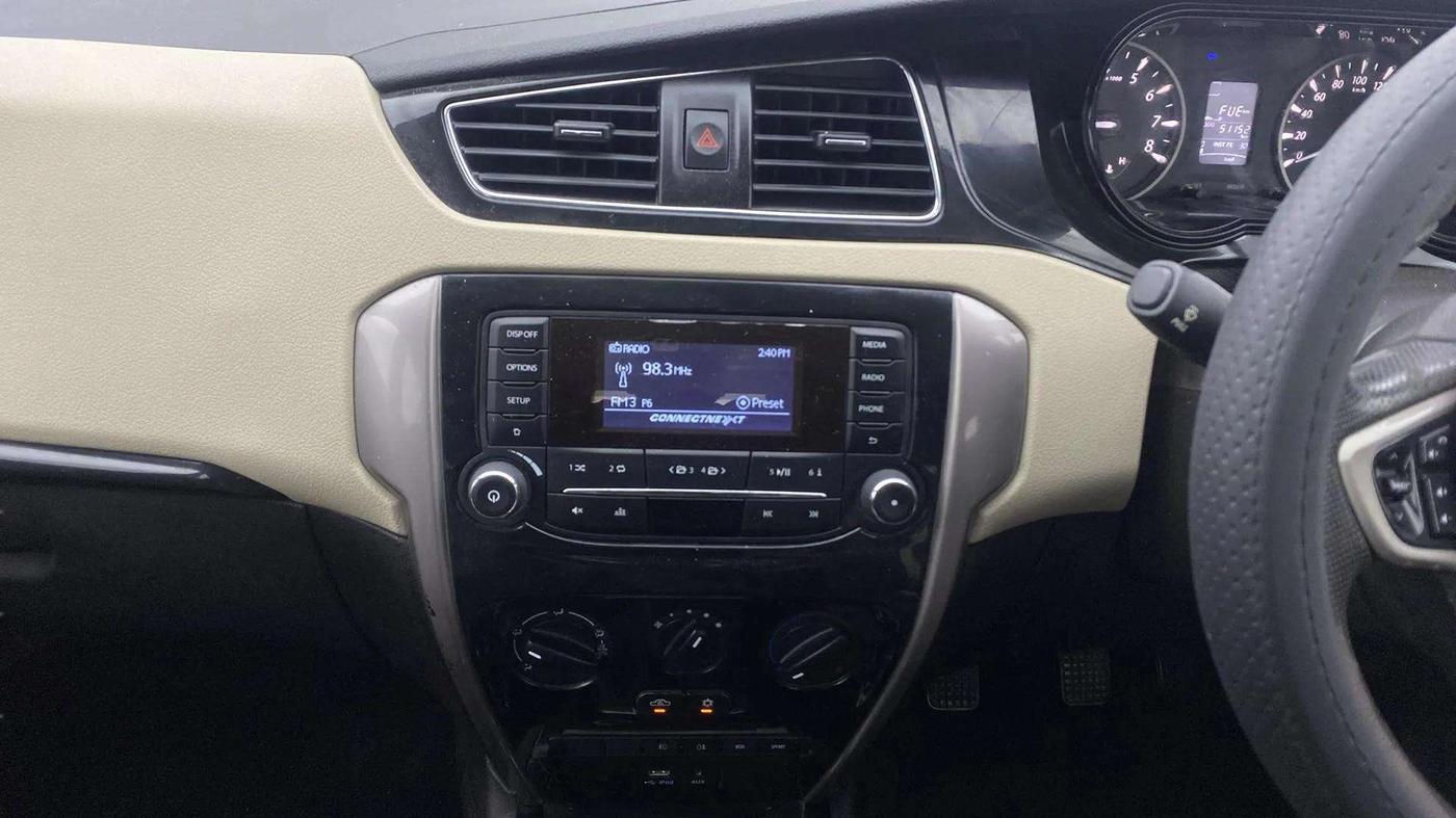 2016 Tata Zest XMS PETROL, Petrol, Manual, 51,386 km, Air Conditioner
