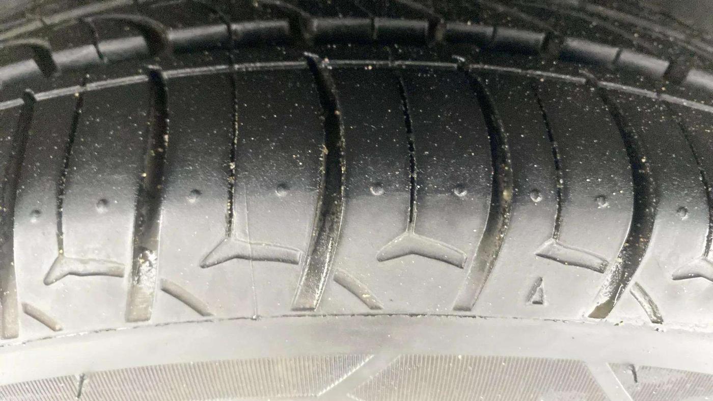 2016 Tata Zest XMS PETROL, Petrol, Manual, 51,386 km, Left Front Tyre Tread