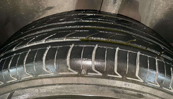 2019 Jeep Compass SPORT 1.4 PETROL, Petrol, Manual, 40,160 km, Left Rear Tyre Tread