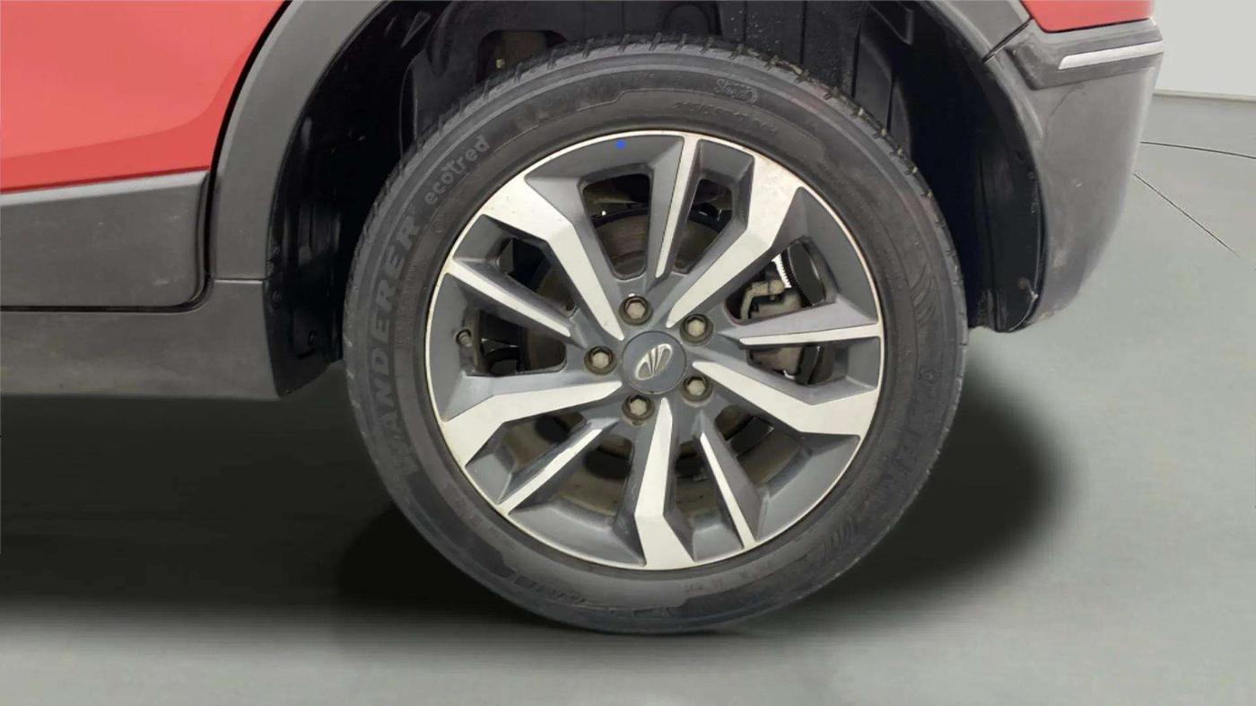 2021 Mahindra XUV300 W8 (O) 1.5 DIESEL, Diesel, Manual, 72,354 km, Left Rear Wheel