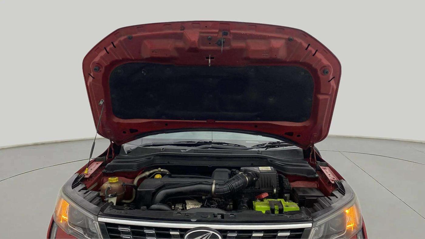 2021 Mahindra XUV300 W8 (O) 1.5 DIESEL, Diesel, Manual, 72,354 km, Open Bonet