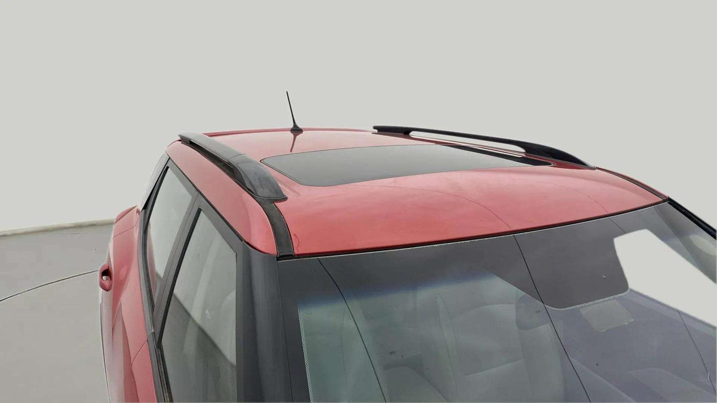 2021 Mahindra XUV300 W8 (O) 1.5 DIESEL, Diesel, Manual, 72,354 km, Roof