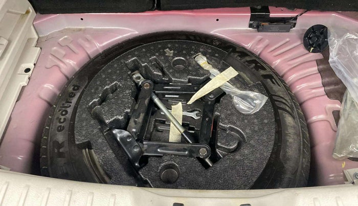 2021 Mahindra XUV300 W8 (O) 1.5 DIESEL, Diesel, Manual, 72,341 km, Spare Tyre