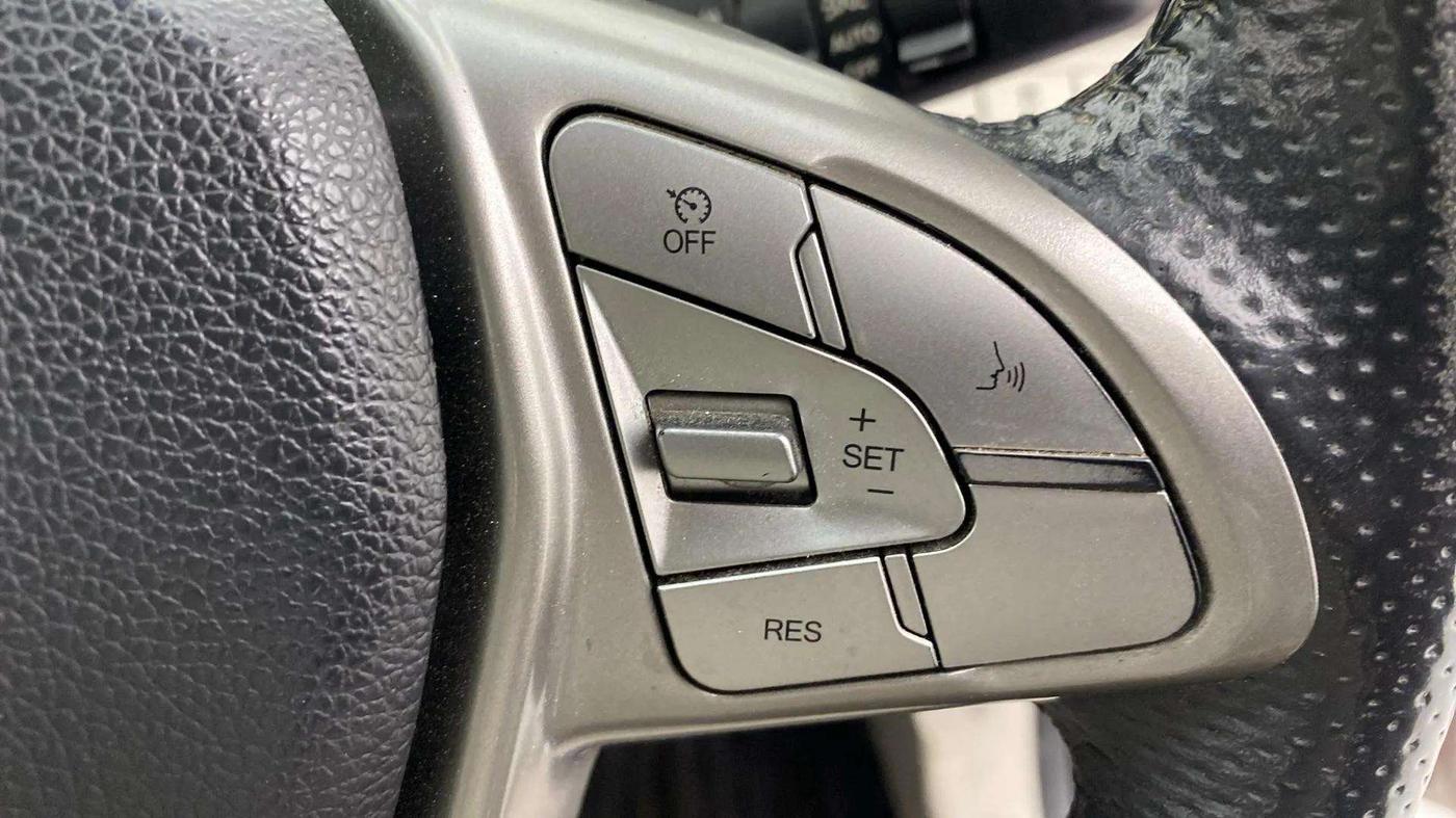 2021 Mahindra XUV300 W8 (O) 1.5 DIESEL, Diesel, Manual, 72,354 km, Adaptive Cruise Control