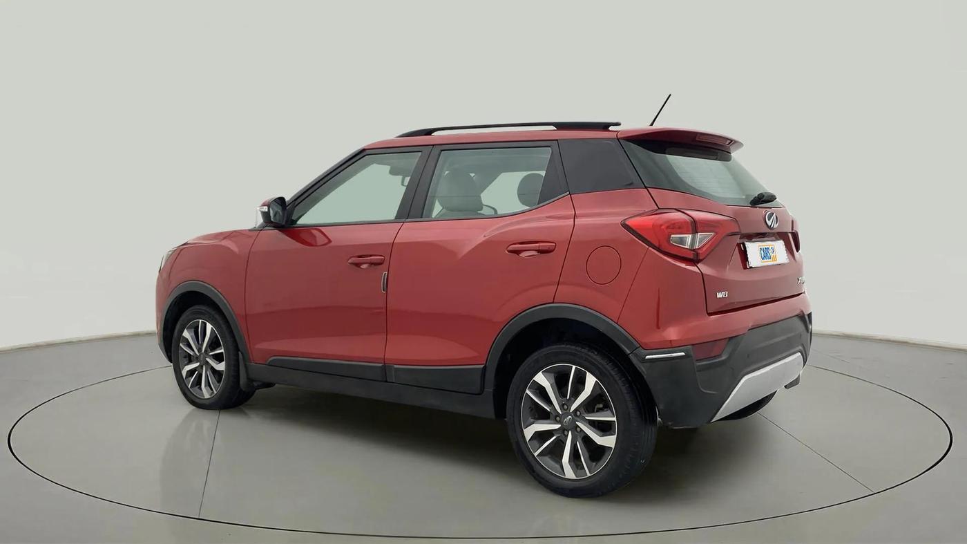 2021 Mahindra XUV300 W8 (O) 1.5 DIESEL, Diesel, Manual, 72,354 km, Left Back Diagonal