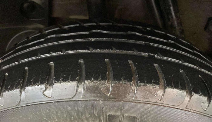 2018 Renault Duster RXS PETROL, Petrol, Manual, 52,944 km, Right Rear Tyre Tread