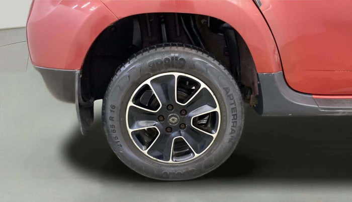 2018 Renault Duster RXS PETROL, Petrol, Manual, 52,944 km, Right Rear Wheel