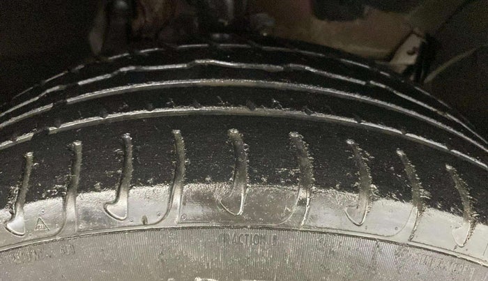 2018 Renault Duster RXS PETROL, Petrol, Manual, 52,944 km, Right Front Tyre Tread