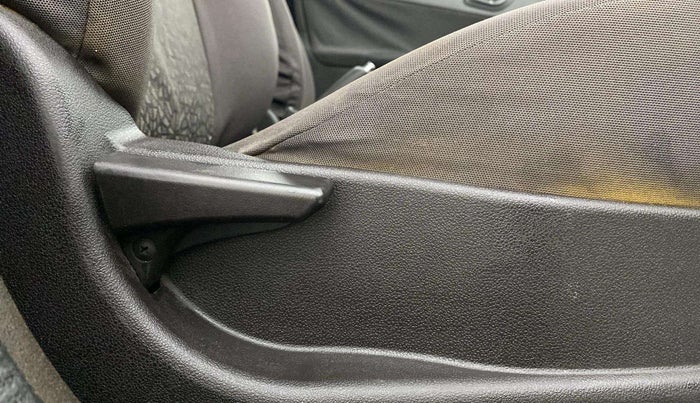 2014 Tata Zest XM PETROL, Petrol, Manual, 60,919 km, Driver Side Adjustment Panel