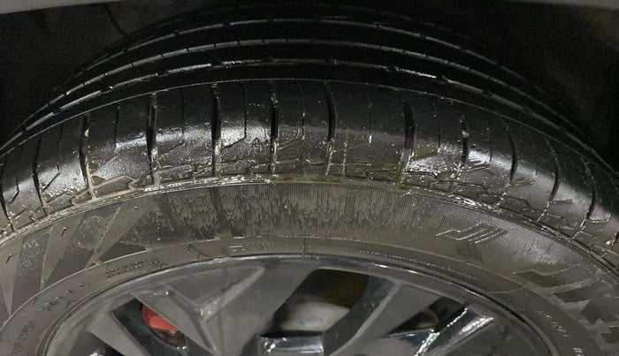 2022 Hyundai Creta S PLUS KNIGHT 1.5 PETROL, Petrol, Manual, 18,398 km, Left Front Tyre Tread