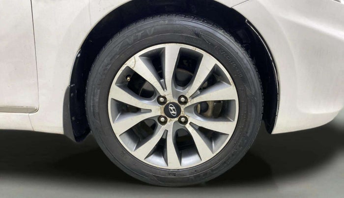 2014 Hyundai Verna FLUIDIC 1.6 VTVT SX OPT, Petrol, Manual, 82,273 km, Right Front Wheel