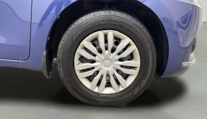 2017 Maruti Dzire VXI AMT, Petrol, Automatic, 81,379 km, Right Front Wheel