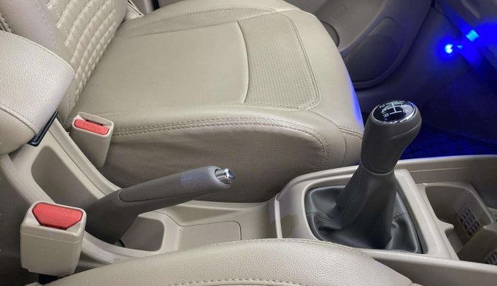2022 Maruti Ertiga VXI SHVS, Petrol, Manual, 44,050 km, Gear Lever