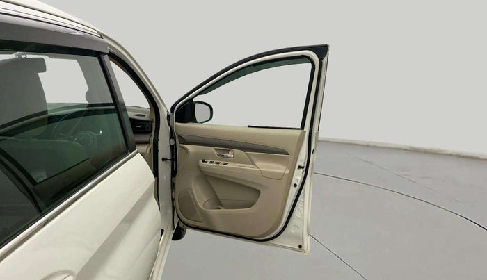 2022 Maruti Ertiga VXI SHVS, Petrol, Manual, 44,050 km, RHS Front Door