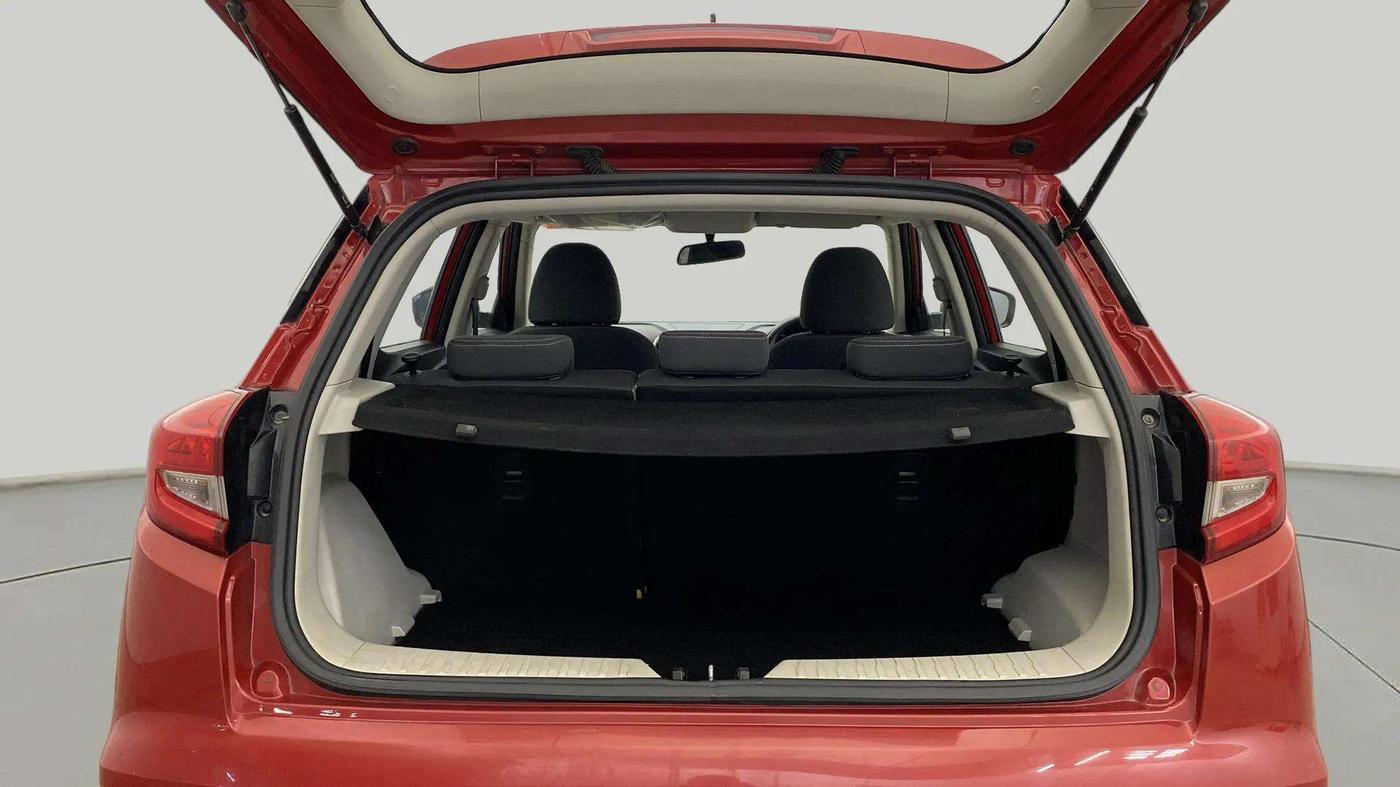 2019 Mahindra XUV300 W6 1.5 DIESEL, Diesel, Manual, 50 km, Boot Inside