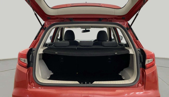 2019 Mahindra XUV300 W6 1.5 DIESEL, Diesel, Manual, 73,499 km, Boot Inside