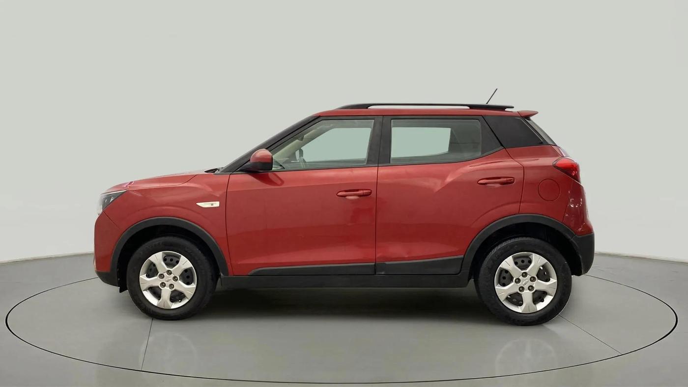 2019 Mahindra XUV300 W6 1.5 DIESEL, Diesel, Manual, 50 km, Left Side