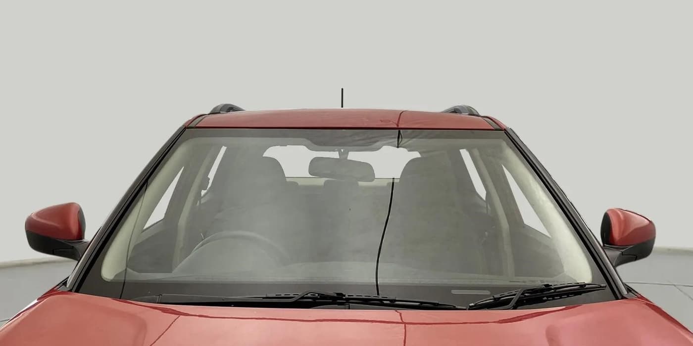 2019 Mahindra XUV300 W6 1.5 DIESEL, Diesel, Manual, 50 km, Front Windshield