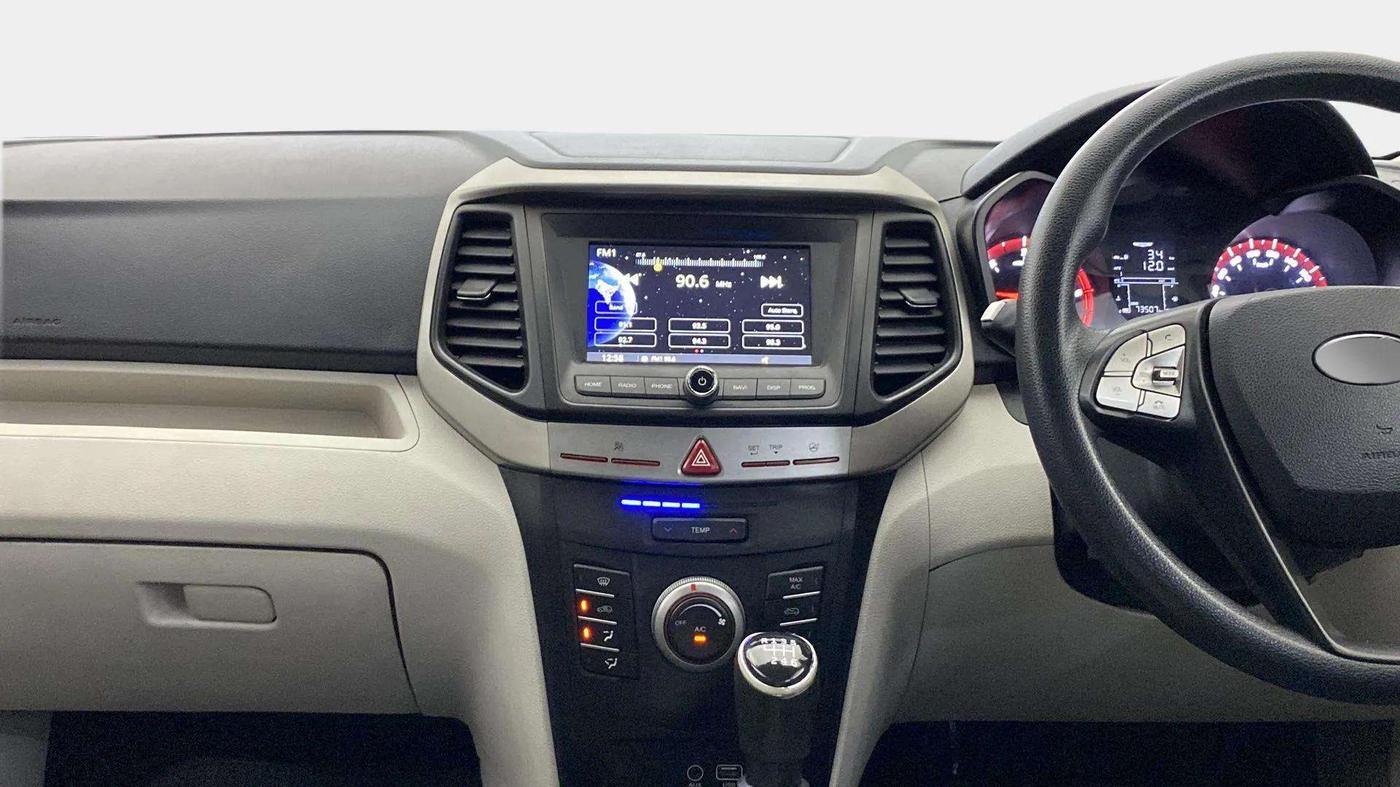 2019 Mahindra XUV300 W6 1.5 DIESEL, Diesel, Manual, 50 km, Air Conditioner