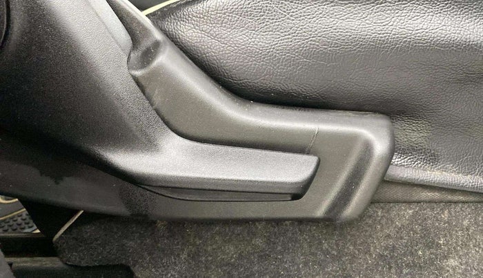 2021 Maruti IGNIS SIGMA 1.2, Petrol, Manual, 68,133 km, Driver Side Adjustment Panel