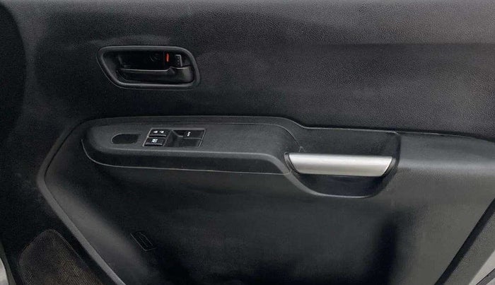 2021 Maruti IGNIS SIGMA 1.2, Petrol, Manual, 68,133 km, Driver Side Door Panels Control