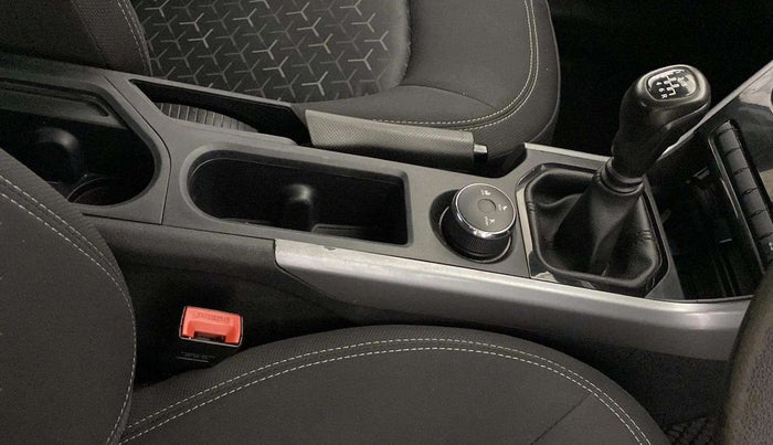 2022 Tata NEXON XE PETROL, Petrol, Manual, 47,852 km, Gear Lever