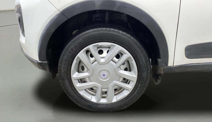 2022 Tata NEXON XE PETROL, Petrol, Manual, 47,852 km, Left Front Wheel