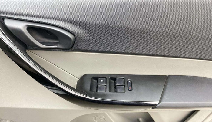 2018 Tata Tiago XTA PETROL, Petrol, Automatic, 27,264 km, Driver Side Door Panels Control