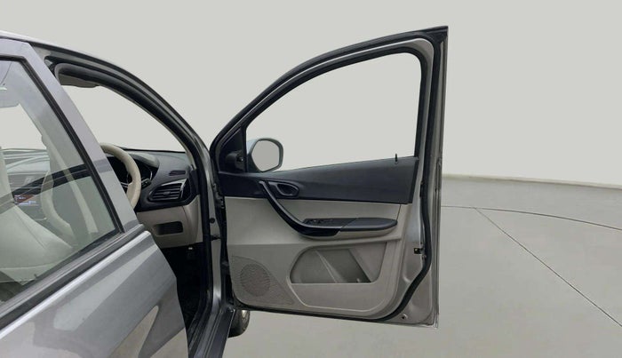 2018 Tata Tiago XTA PETROL, Petrol, Automatic, 27,264 km, RHS Front Door