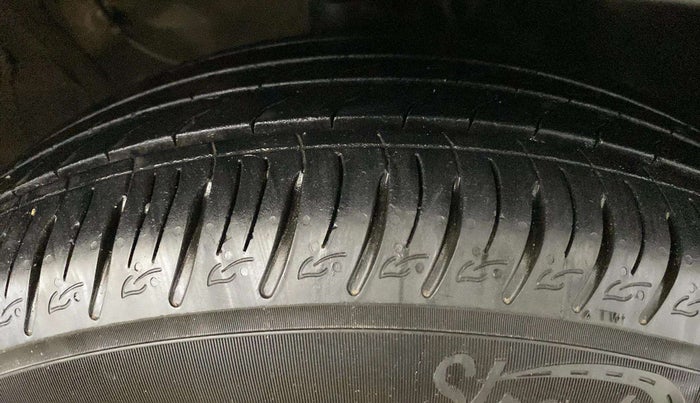2023 KIA SONET GTX PLUS 1.0 TURBO PETROL DCT, Petrol, Automatic, 17,831 km, Right Front Tyre Tread