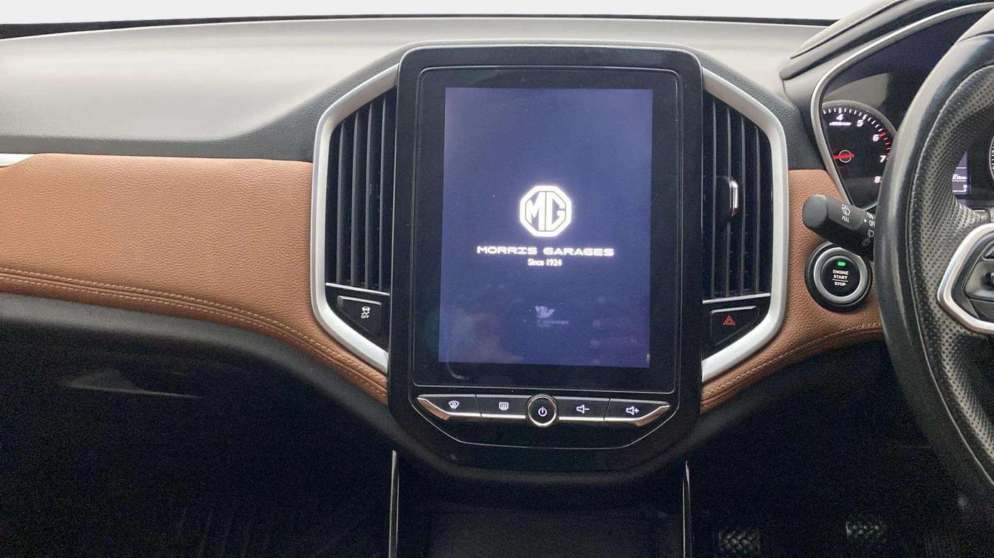 2022 MG HECTOR PLUS SELECT 2.0 DIESEL TURBO MT 7-STR, Diesel, Manual, 51,387 km, Air Conditioner
