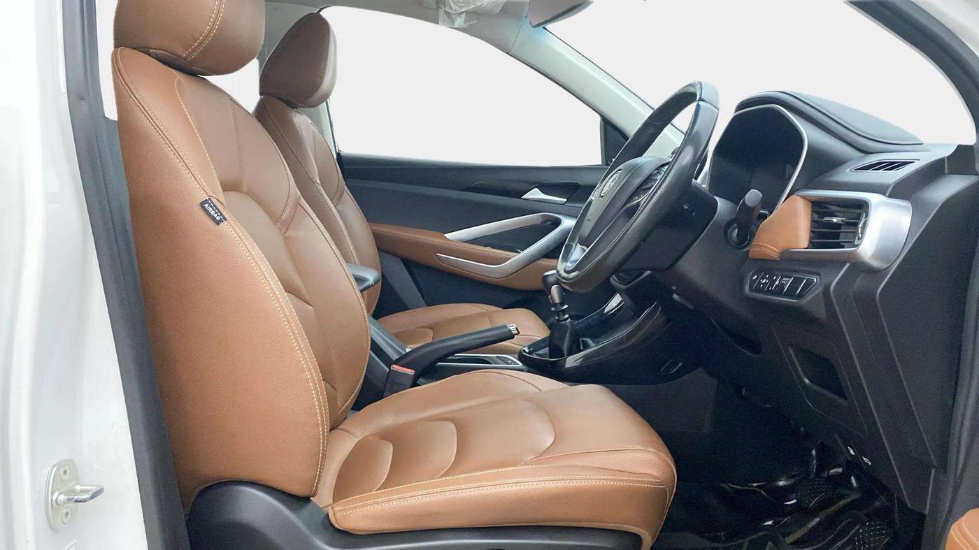 2022 MG HECTOR PLUS SELECT 2.0 DIESEL TURBO MT 7-STR, Diesel, Manual, 51,387 km, Right Side Front Door Cabin