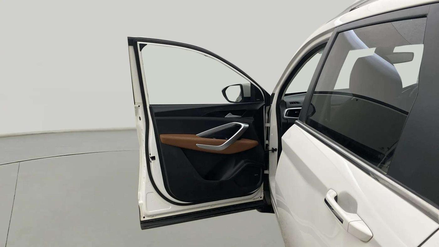2022 MG HECTOR PLUS SELECT 2.0 DIESEL TURBO MT 7-STR, Diesel, Manual, 51,387 km, LHS Front Door