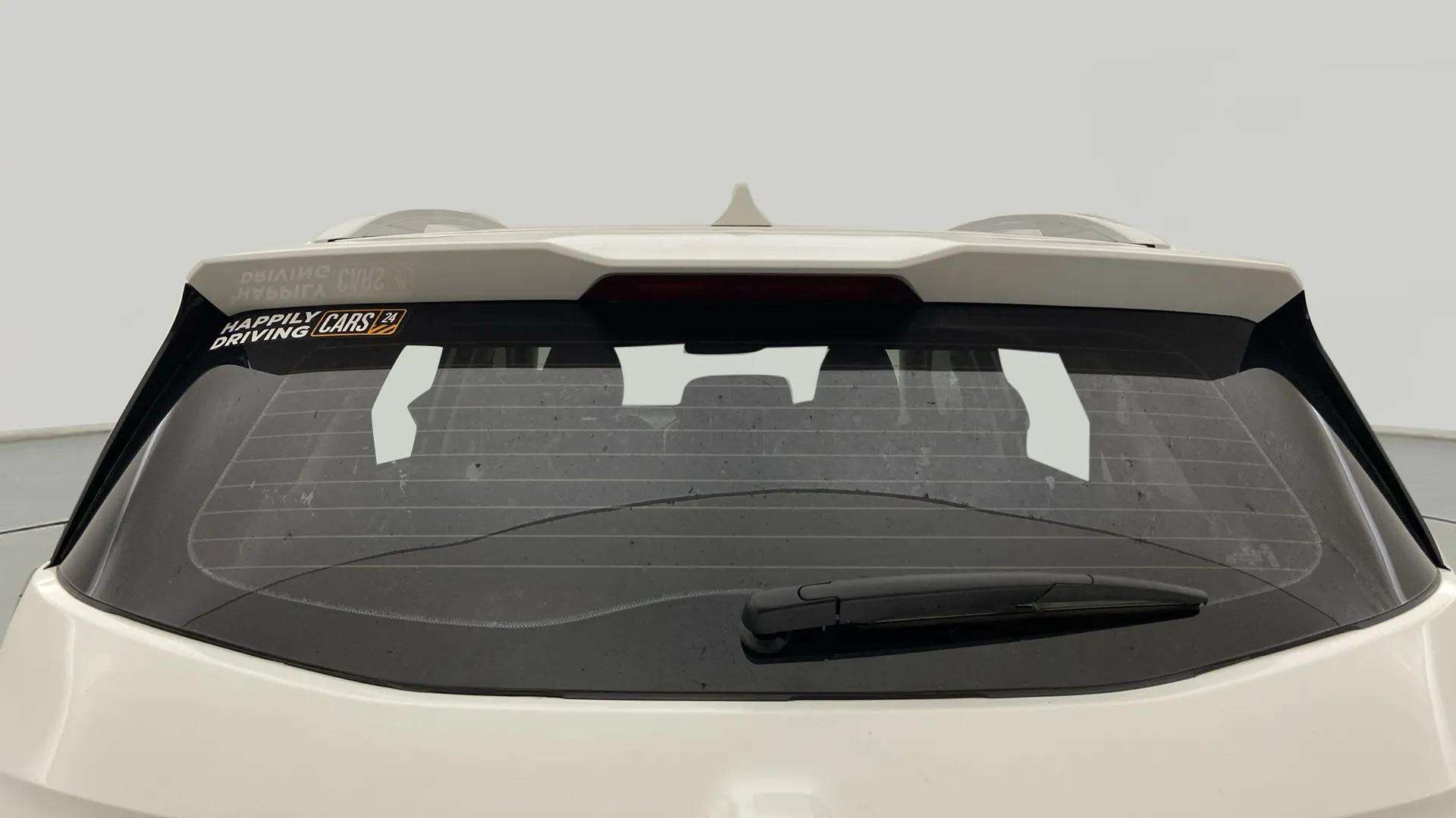 Rear-Windshield---Roof-25