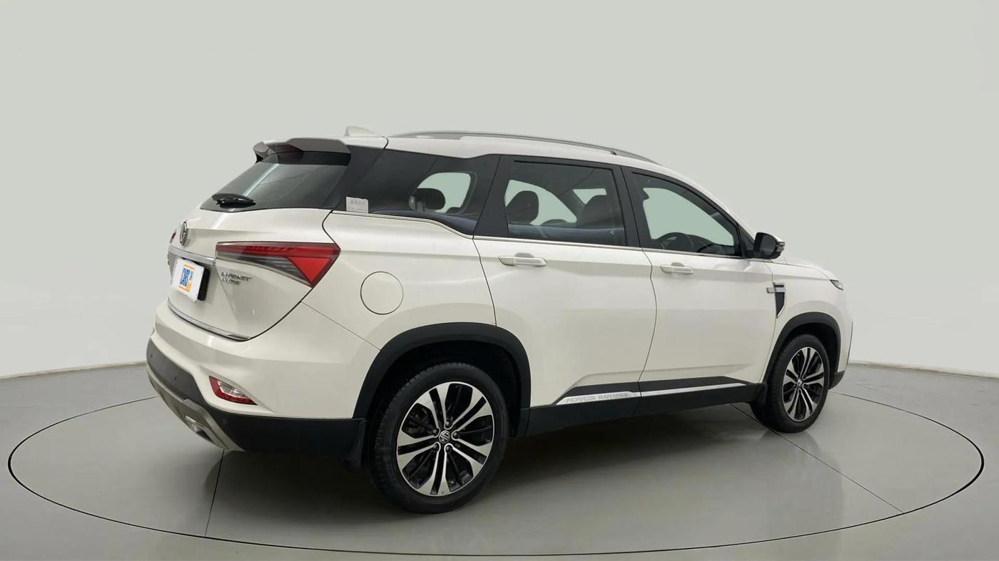 2022 MG HECTOR PLUS SELECT 2.0 DIESEL TURBO MT 7-STR, Diesel, Manual, 51,387 km, Right Back Diagonal