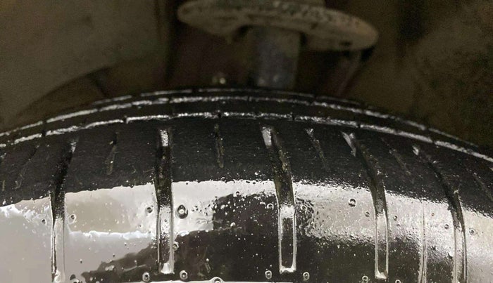 2022 Maruti Baleno DELTA PETROL 1.2, Petrol, Manual, 23,704 km, Right Front Tyre Tread
