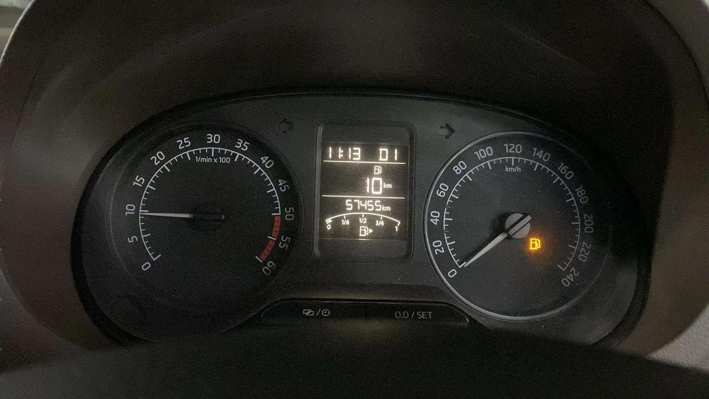 2016 Skoda Rapid 1.5 TDI CR STYLE PLUS AT, Diesel, Automatic, 57,453 km, Odometer Image