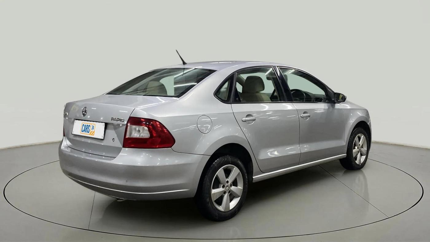 2016 Skoda Rapid 1.5 TDI CR STYLE PLUS AT, Diesel, Automatic, 57,453 km, Right Back Diagonal