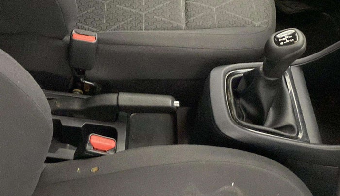 2024 Tata PUNCH ADVENTURE RHYTHM CNG MT, CNG, Manual, 21,337 km, Gear Lever