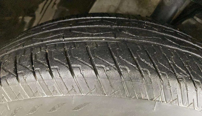 2024 Tata PUNCH ADVENTURE RHYTHM CNG MT, CNG, Manual, 21,337 km, Right Front Tyre Tread