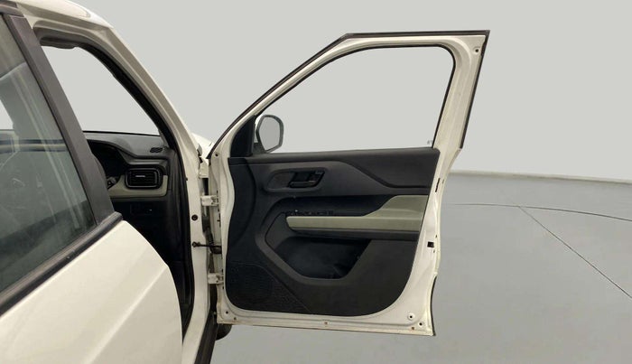2024 Tata PUNCH ADVENTURE RHYTHM CNG MT, CNG, Manual, 21,337 km, RHS Front Door