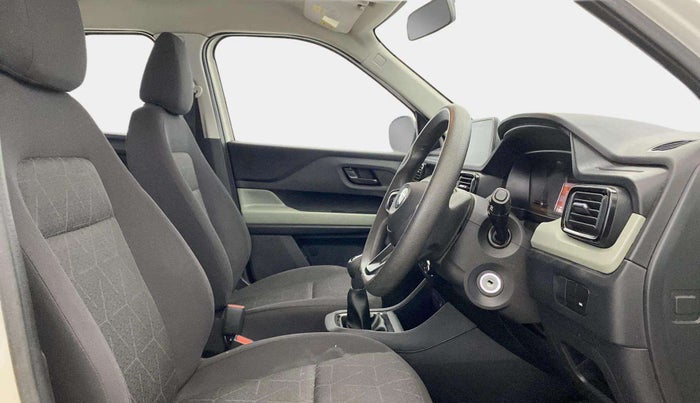 2024 Tata PUNCH ADVENTURE RHYTHM CNG MT, CNG, Manual, 21,337 km, Right Side Front Door Cabin