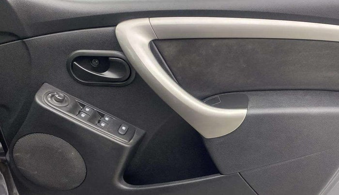 2019 Renault Duster RXS OPT CVT, Petrol, Automatic, 2,039 km, Driver Side Door Panels Control