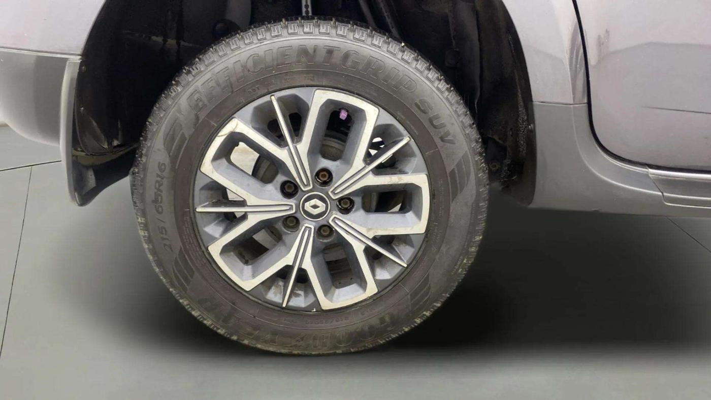 2019 Renault Duster RXS OPT CVT, Petrol, Automatic, 66,221 km, Right Rear Wheel