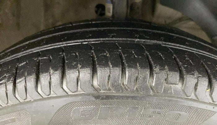 2018 Maruti Dzire VXI, Petrol, Manual, 57,750 km, Right Front Tyre Tread