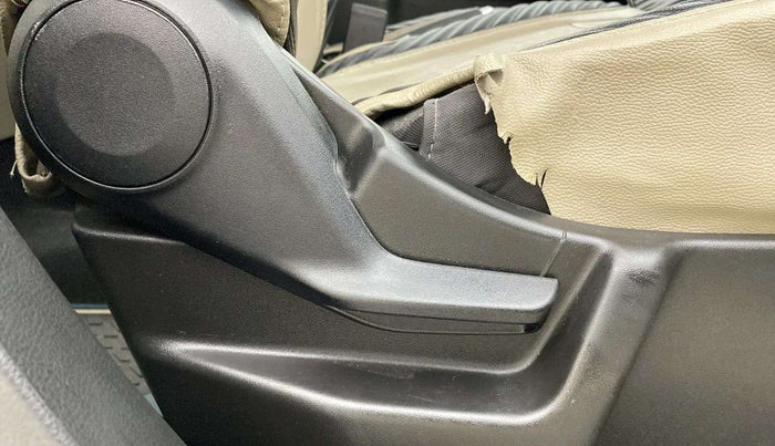2022 Maruti New Wagon-R ZXI PLUS 1.2 AMT, Petrol, Automatic, 31,552 km, Driver Side Adjustment Panel