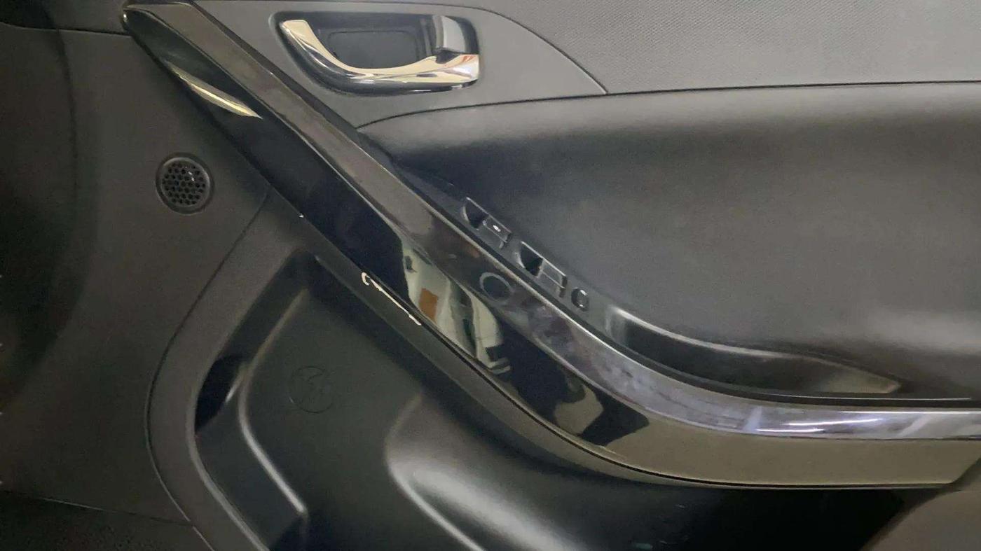 2024 Tata NEXON FEARLESS + SUNROOF DCA DUAL TONE 1.2 PETROL, Petrol, Automatic, 20,964 km, Driver Side Door Panels Control