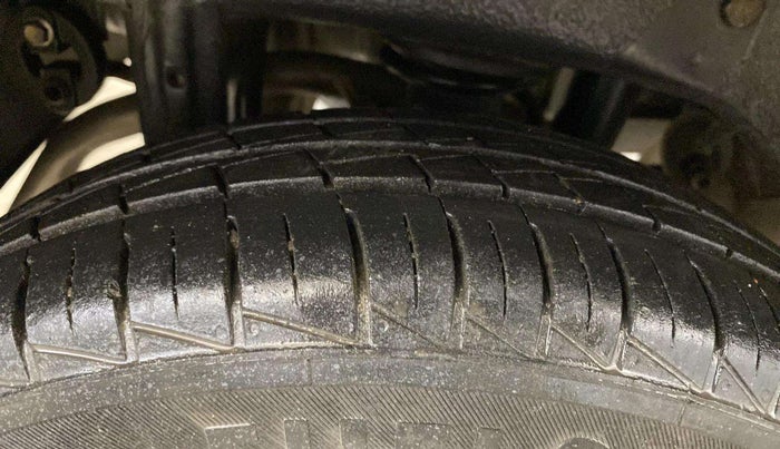 2020 Maruti Alto LXI, Petrol, Manual, 32,179 km, Right Rear Tyre Tread