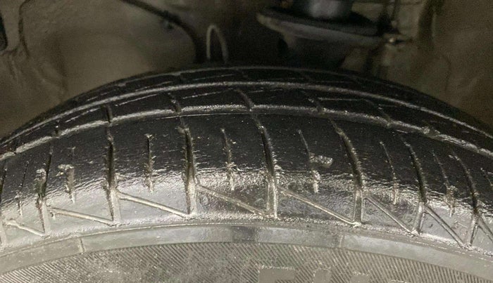 2020 Maruti Alto LXI, Petrol, Manual, 32,179 km, Left Front Tyre Tread